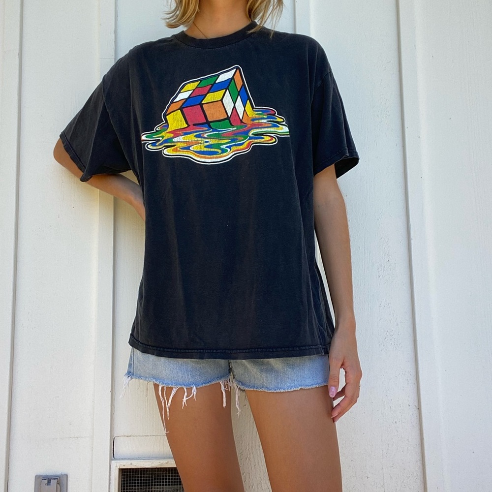 90’s Vintage Rubik’s Cube Graphic Tee Shirt